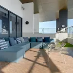 Stylish 2Br Getaway In Gold Coast