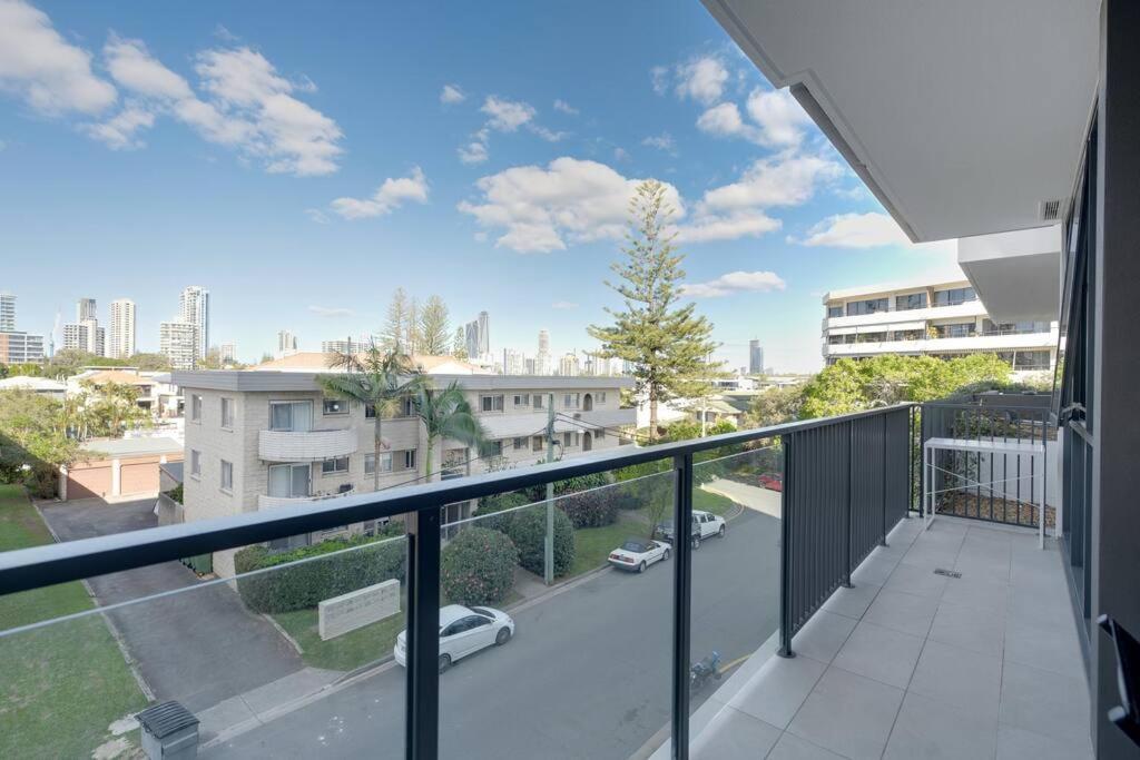 Stylish 2br Getaway In Apartment *