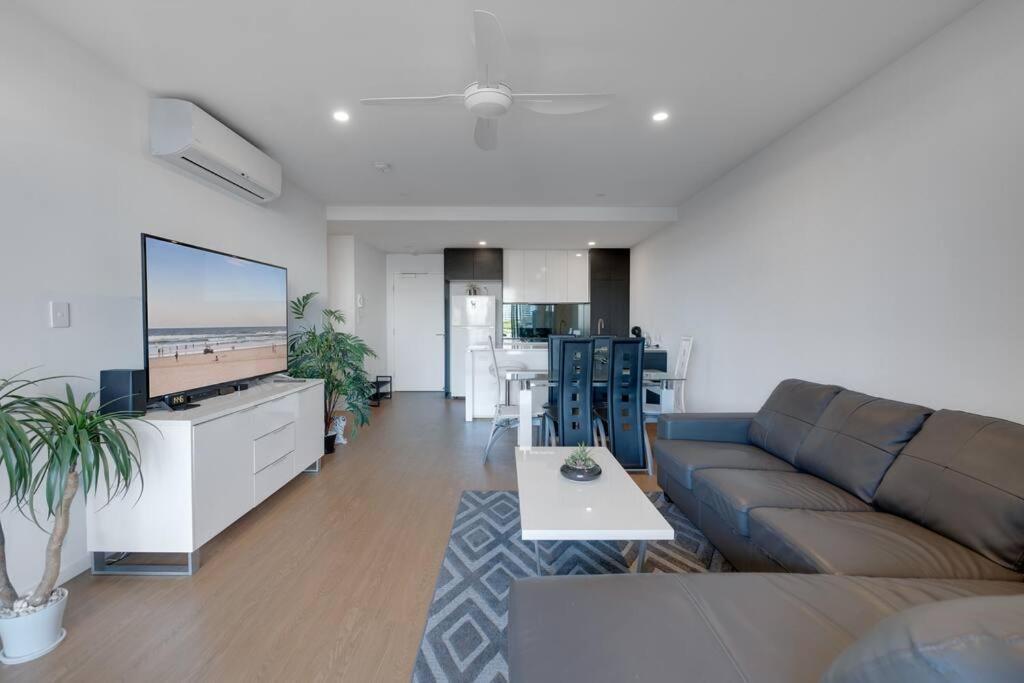 Stylish 2br Getaway In Gold Coast